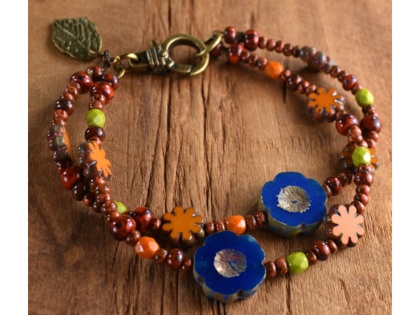 Flower themed Czech glass beaded bracelet from Gloria Ewing.