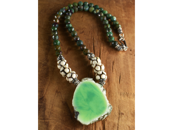 Boho tribal beaded necklace design by Gloria Ewing.