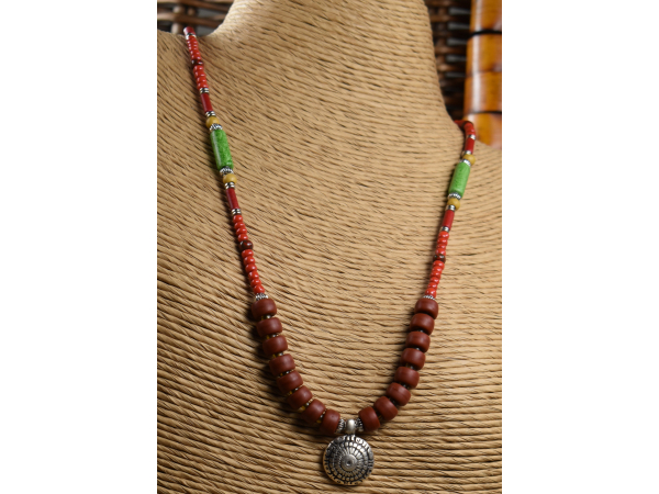 Great piece of beaded jewelry for fall by Gloria Ewing.