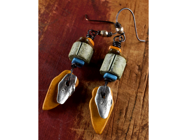Bold colors in a tribal earring design by Gloria Ewing.